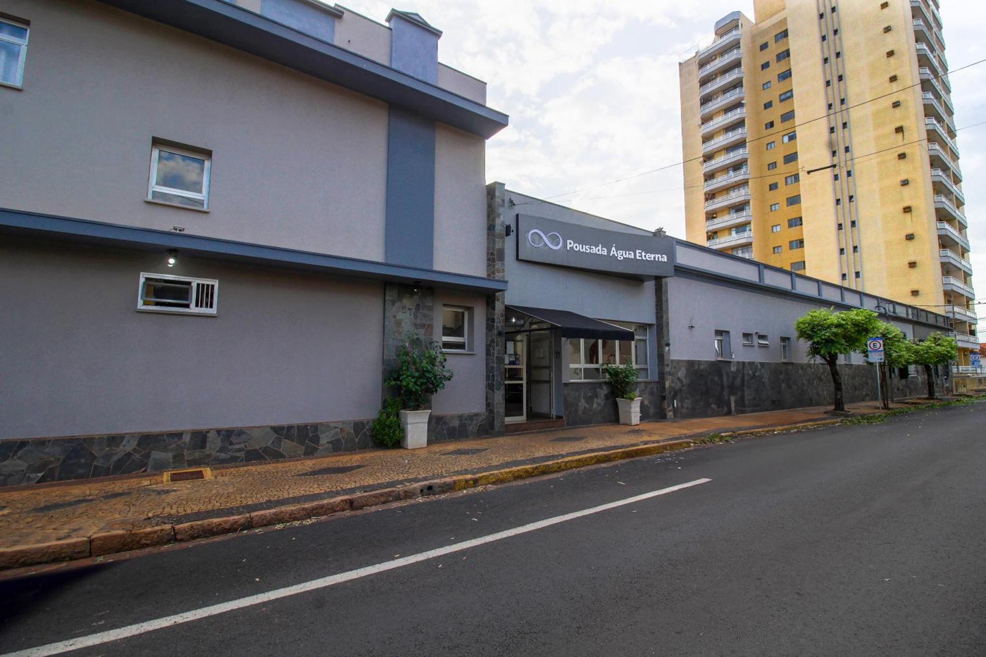 Pousada Agua Eterna - Proximo Ao Museu De Cera, Hot Beach E Thermas Dos Laranjais Olimpia